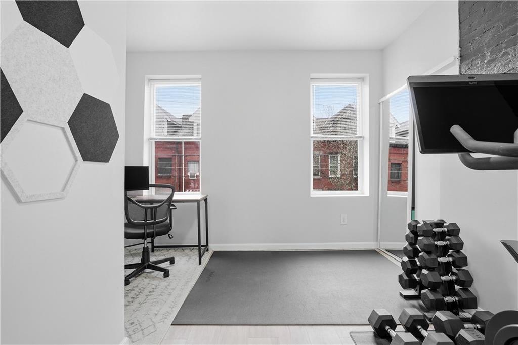 4615 Plummer Street Pittsburgh, PA 15201 - Photo 25 of 39 Bedroom #2 on second floor.