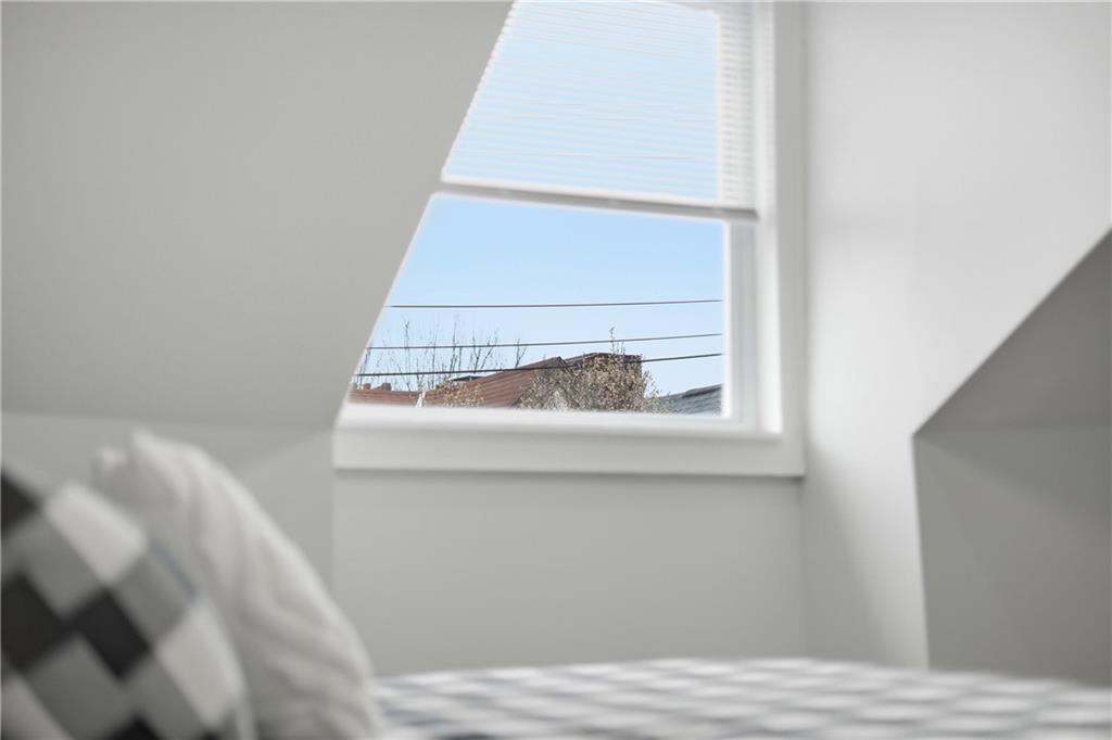 4615 Plummer Street Pittsburgh, PA 15201 - Photo 30 of 39 Bedroom #3 on third floor.