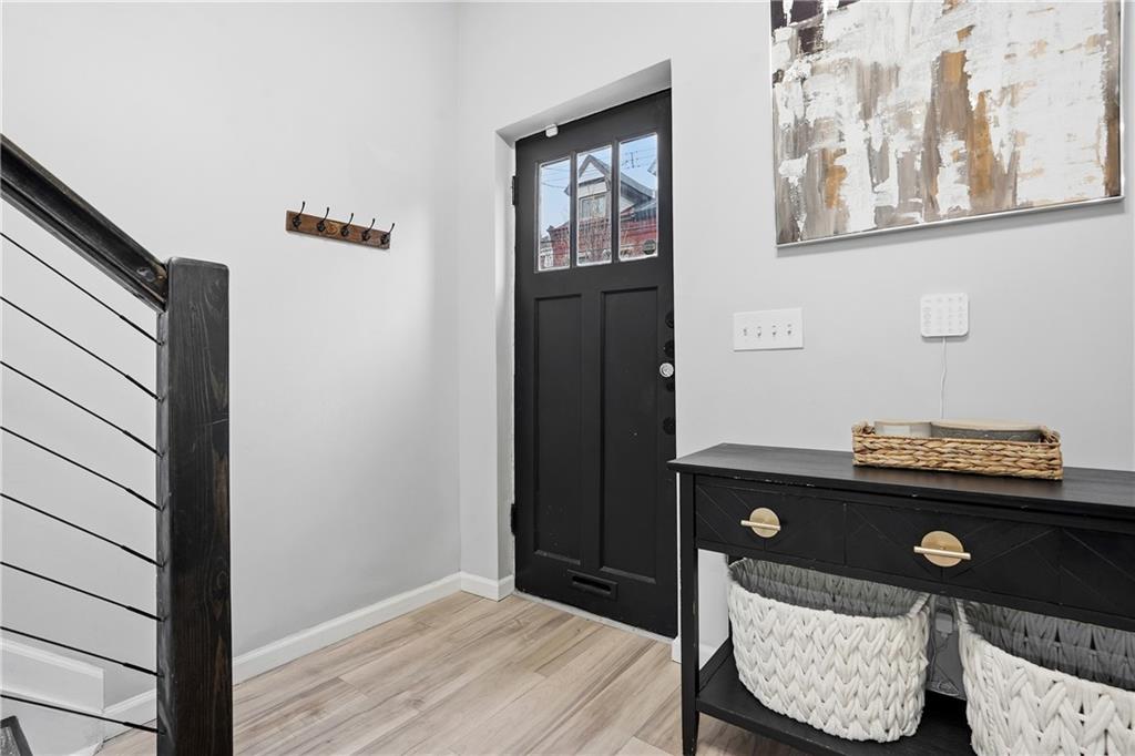 4615 Plummer Street Pittsburgh, PA 15201 - Photo 3 of 39