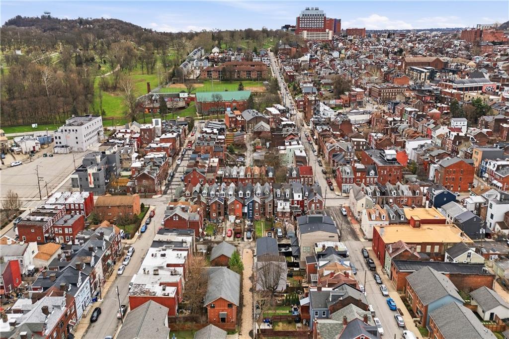 4615 Plummer Street Pittsburgh, PA 15201 - Photo 38 of 39 Conveniently located nearby Children's Hospital and West Penn Hospital.