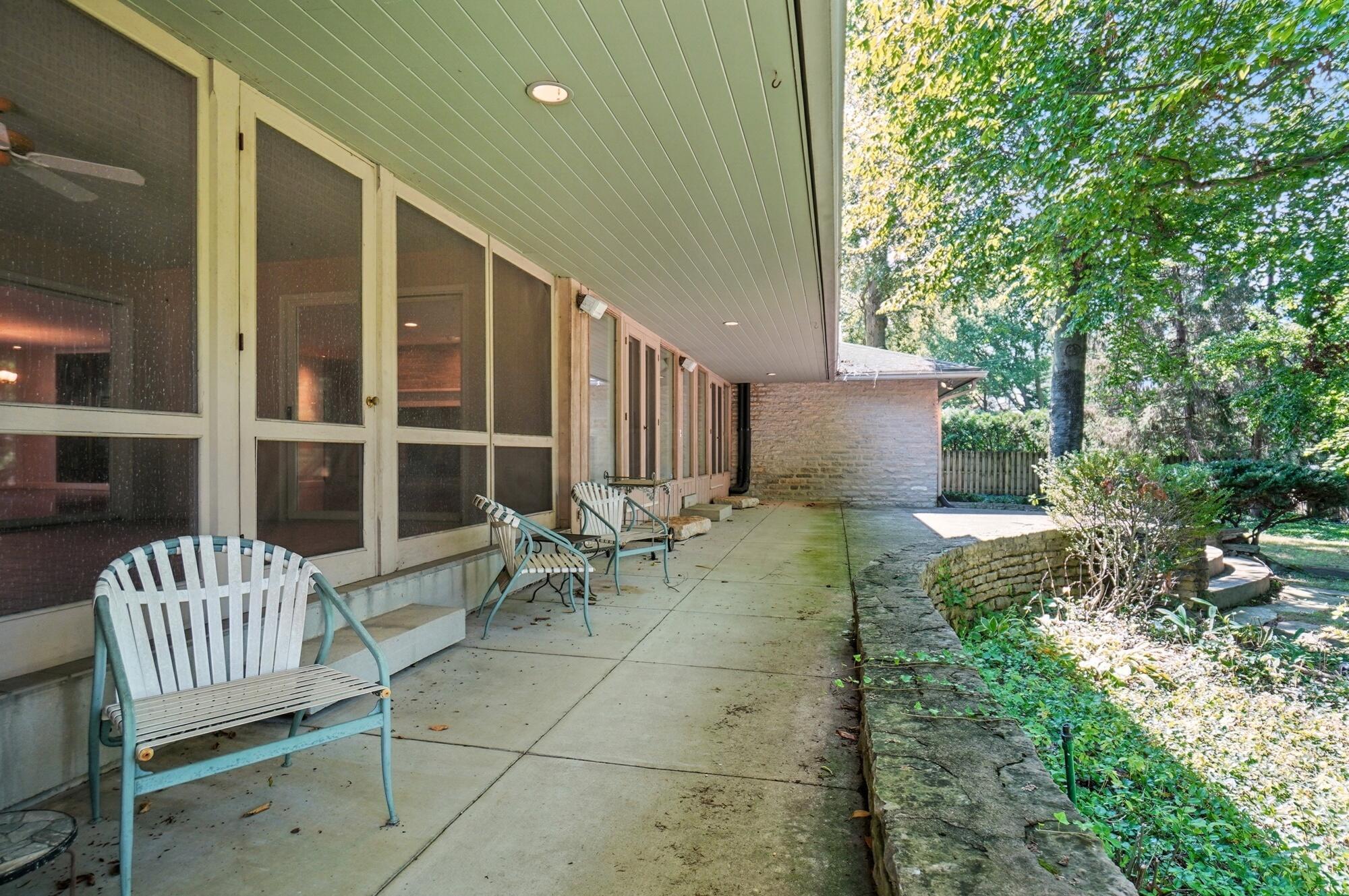 3885 Woodbridge Road Columbus, OH 43220 - Photo 138 of 158 132