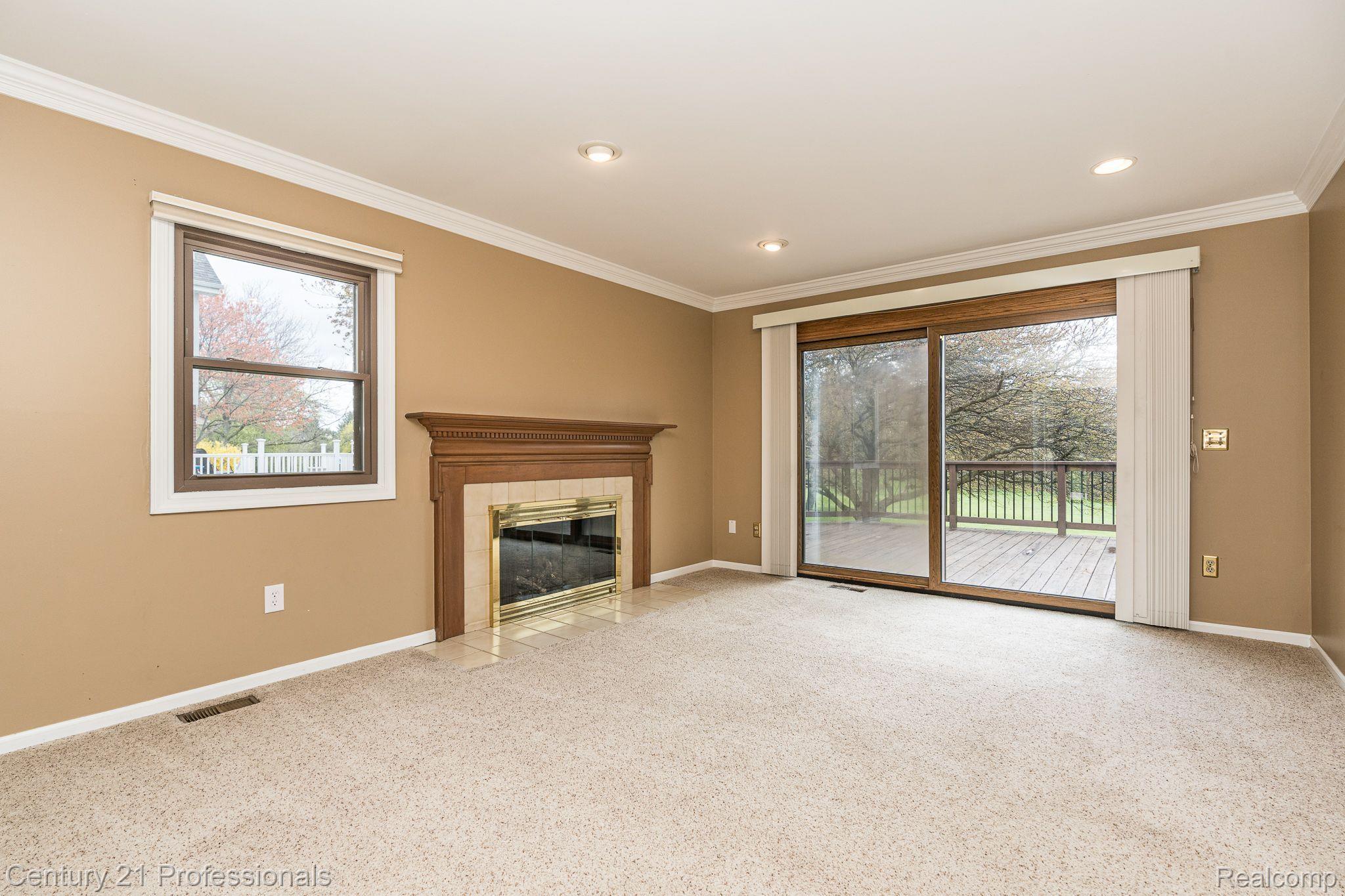 1643 Hillside Lane Rochester, MI 48307 - Photo 15 of 48 Gallery Image 15