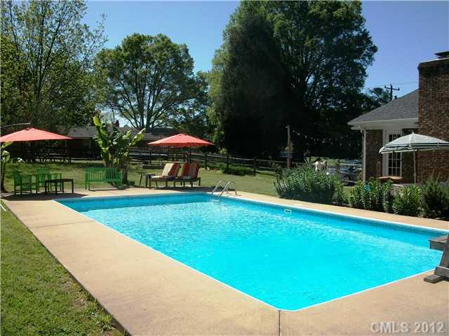 3133 Williams Road Matthews, NC 28105 - Photo 3 of 16 Gallery Image 3