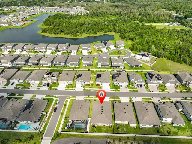 a picture of city view