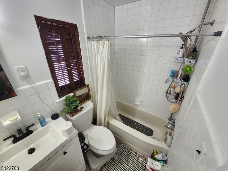 116 Riverdale Road Pompton Lakes, NJ 07442 - Photo 12 of 16