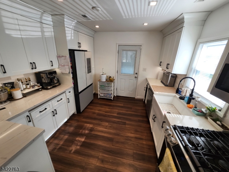 116 Riverdale Road Pompton Lakes, NJ 07442 - Photo 8 of 16