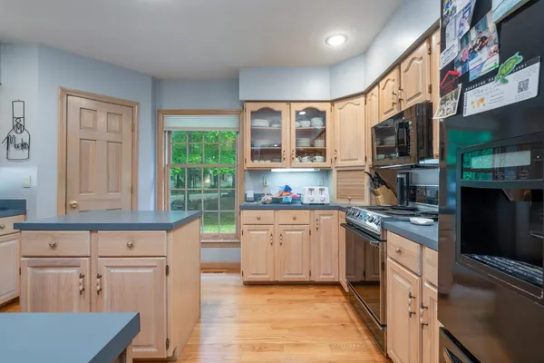 $2,100 | 39 Robertson Drive, Gilford, NH 03249