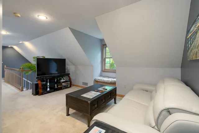 $2,100 | 39 Robertson Drive, Gilford, NH 03249