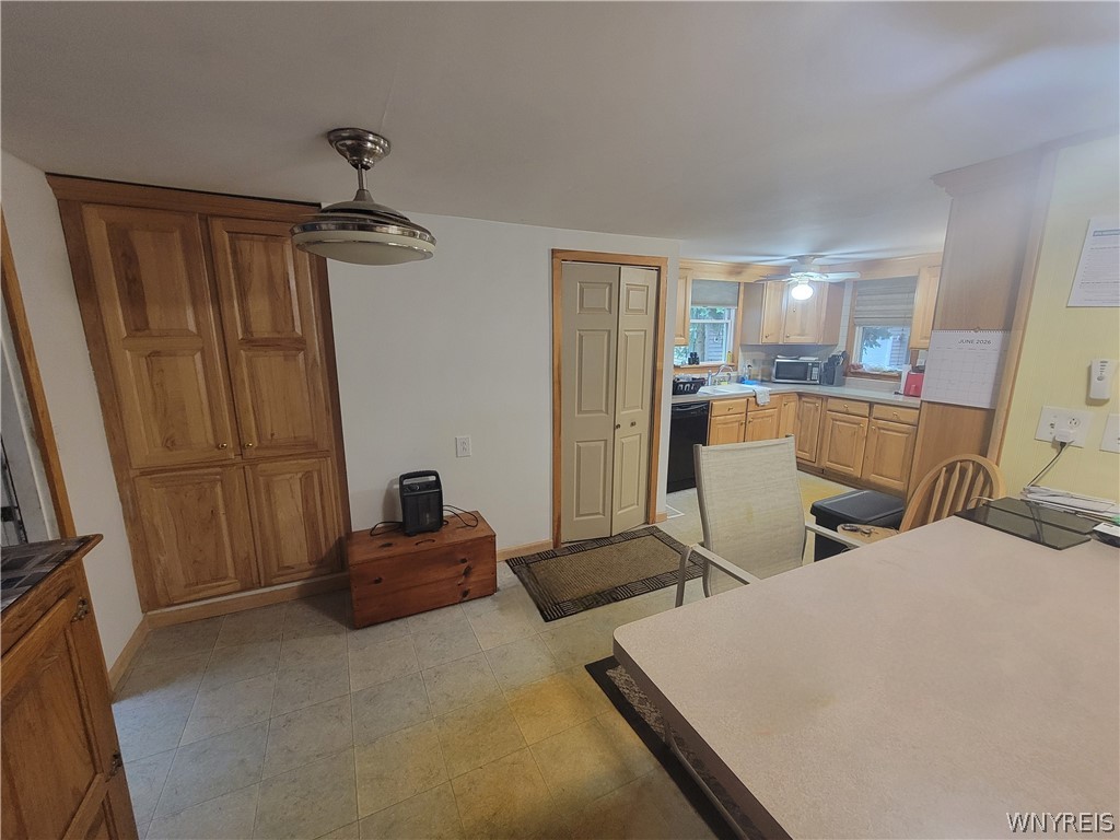 5074 Lower Mountain Road Lockport, NY 14094 - Photo 15 of 29