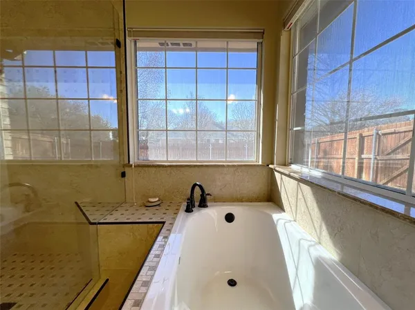 $2,795 | 10401 Forrest Drive, Frisco, TX 75035