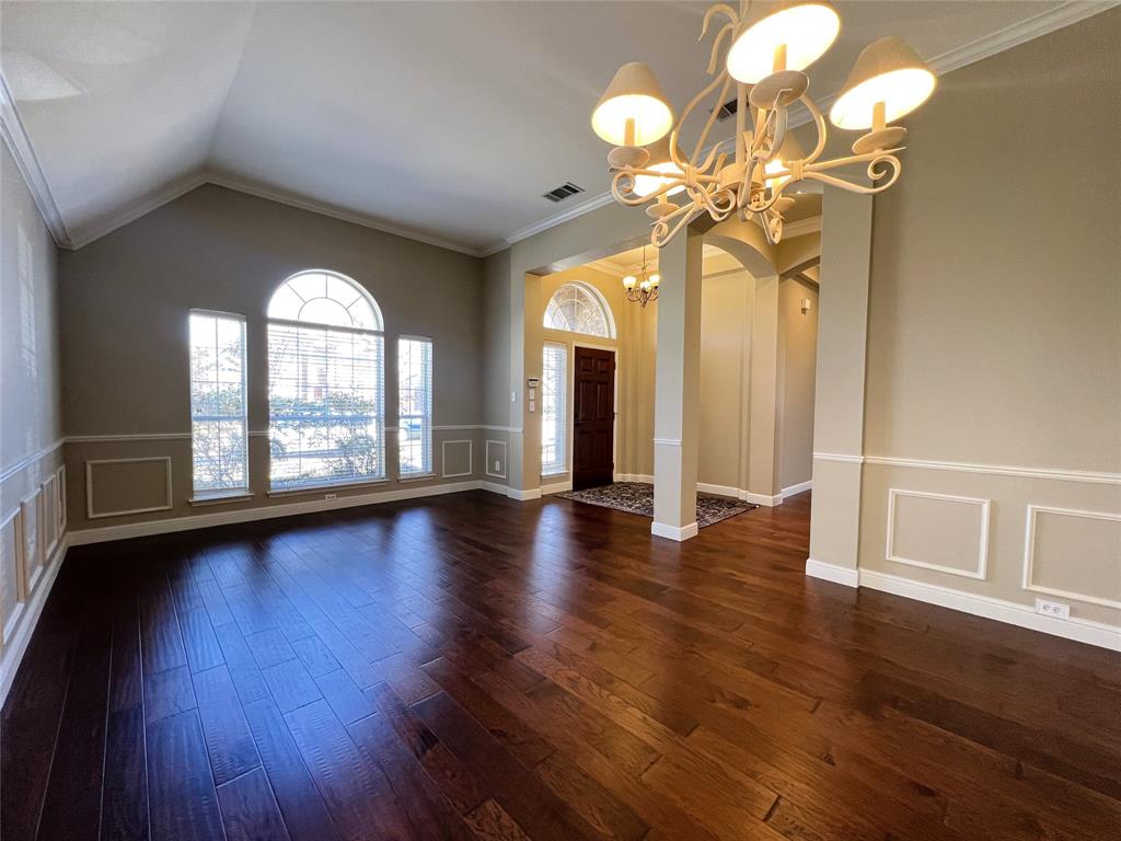 10401 Forrest Drive Frisco, TX 75035 - Photo 3 of 40