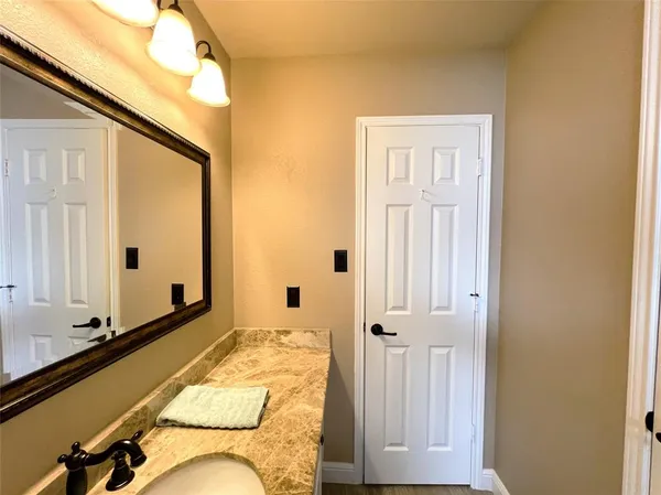 $2,795 | 10401 Forrest Drive, Frisco, TX 75035