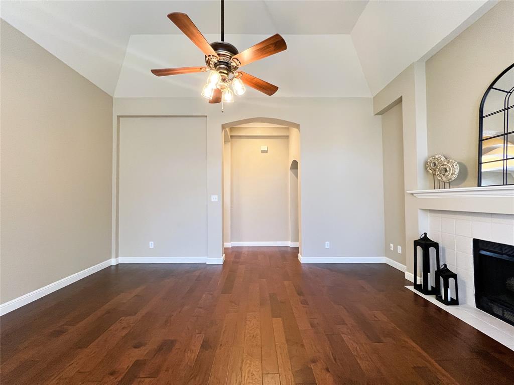 10401 Forrest Drive Frisco, TX 75035 - Photo 6 of 40