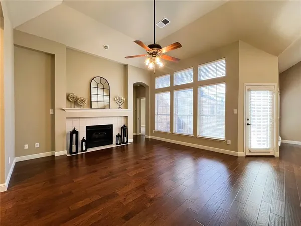 $2,795 | 10401 Forrest Drive, Frisco, TX 75035