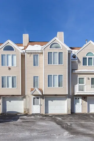 $425,000 | 51 Tobey Road, Unit 46, Dracut, MA 01826