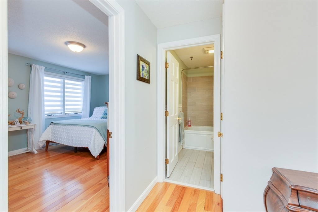 51 Tobey Road, Unit 46 Dracut, MA 01826 - Photo 16 of 32