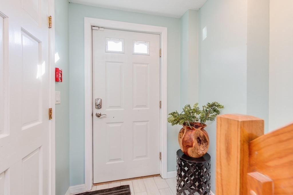 51 Tobey Road, Unit 46 Dracut, MA 01826 - Photo 2 of 32