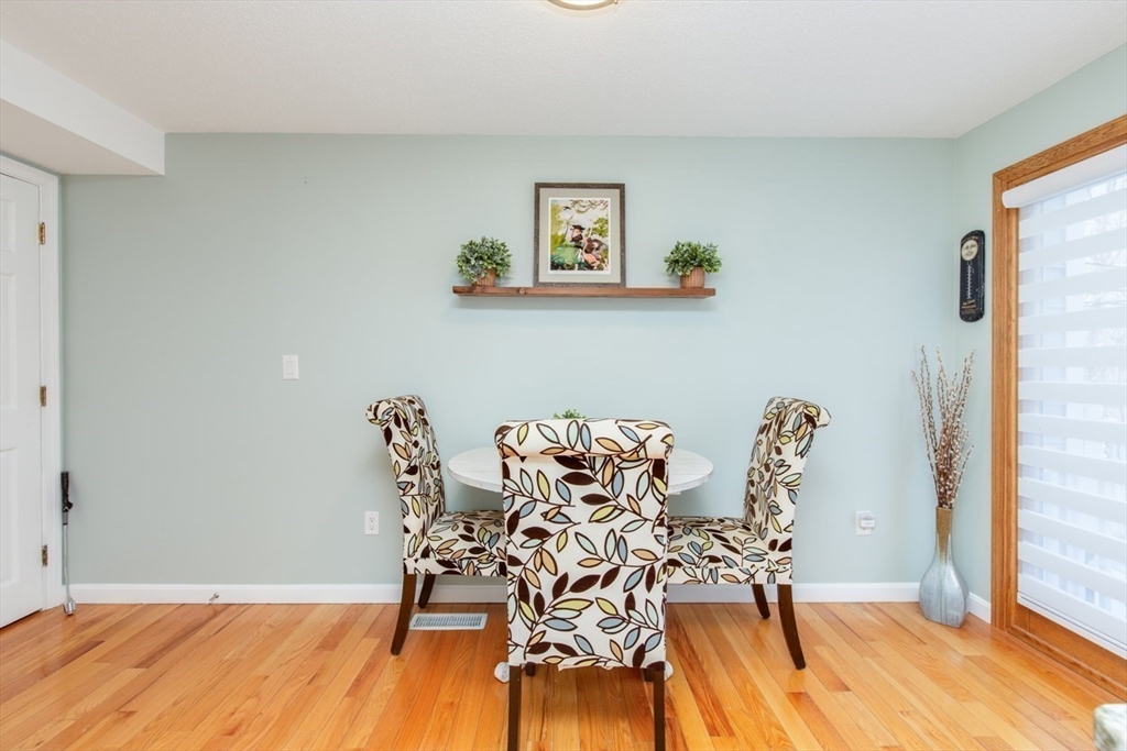 51 Tobey Road, Unit 46 Dracut, MA 01826 - Photo 5 of 32