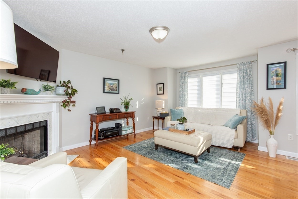 51 Tobey Road, Unit 46 Dracut, MA 01826 - Photo 10 of 32