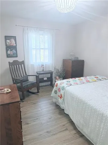 $329,900 | 7106 Lundeen Drive, Country Club, MO 64505