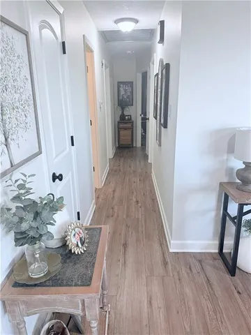 $329,900 | 7106 Lundeen Drive, Country Club, MO 64505