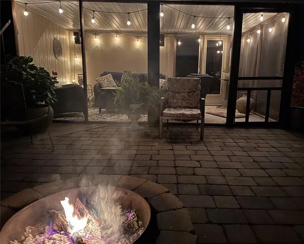 $329,900 | 7106 Lundeen Drive, Country Club, MO 64505