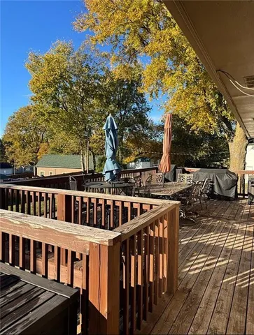 $329,900 | 7106 Lundeen Drive, Country Club, MO 64505