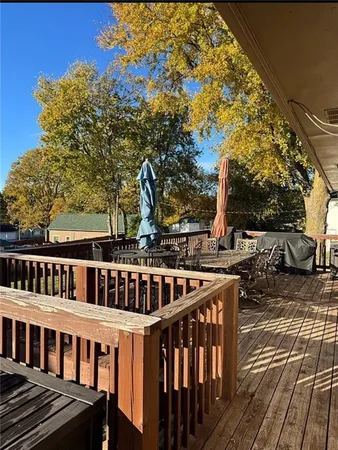 $324,900 | 7106 Lundeen Drive, Country Club, MO 64505