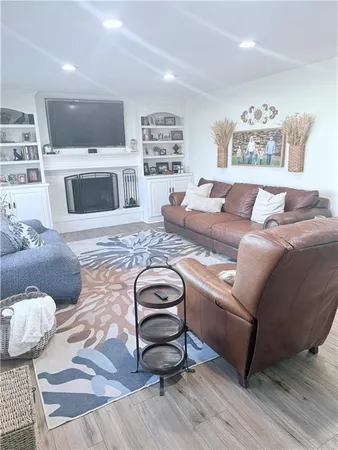 $324,900 | 7106 Lundeen Drive, Country Club, MO 64505