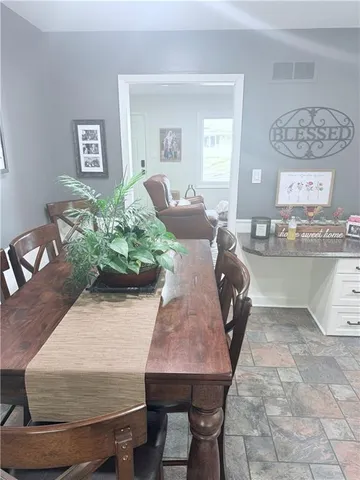 $329,900 | 7106 Lundeen Drive, Country Club, MO 64505