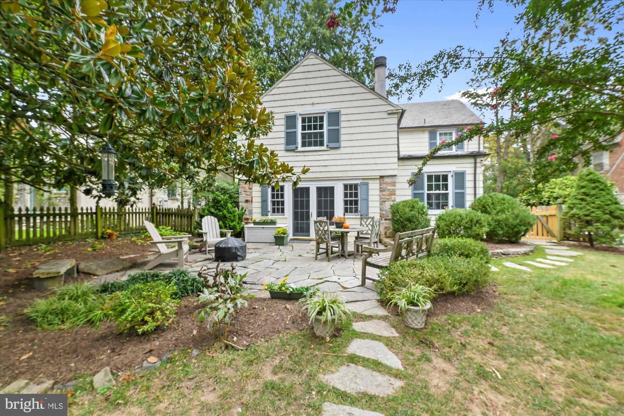 211 Witherspoon Road Baltimore, MD 21212 - Photo 2 of 28 Wonderful backyard with stone patio