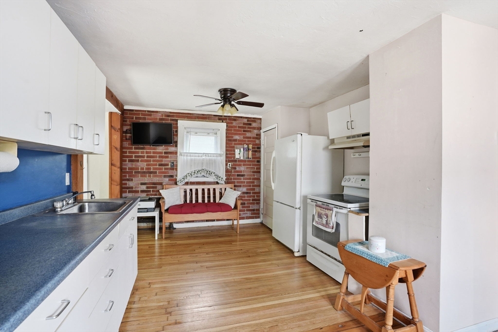 13 Clapp Road Hanover, MA 02339 - Photo 10 of 33