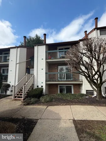 $1,900 | 3750 Clarendon Avenue, Unit 44, Philadelphia, PA 19114