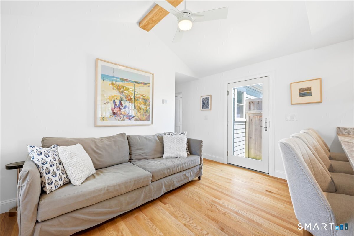 93 Pearl Street Groton, CT 06340 - Photo 17 of 40