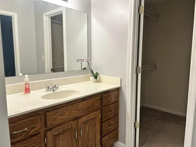 $259,950 | 5220 Hayes Street, Merriam, KS 66203