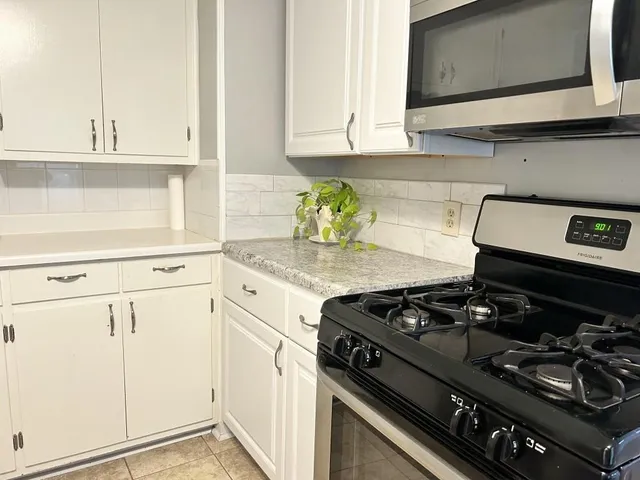 $259,950 | 5220 Hayes Street, Merriam, KS 66203