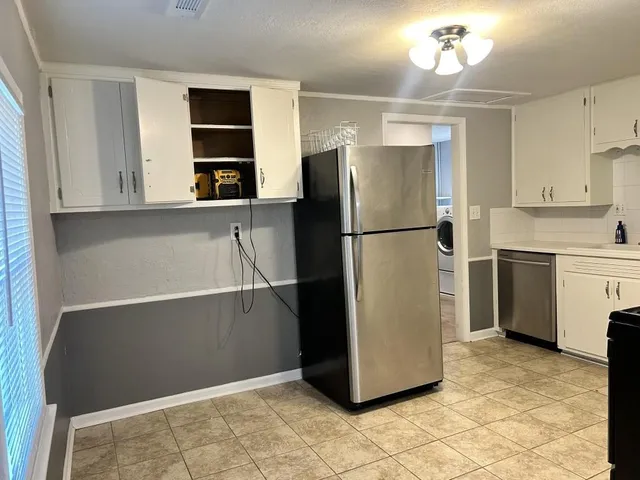 $259,950 | 5220 Hayes Street, Merriam, KS 66203