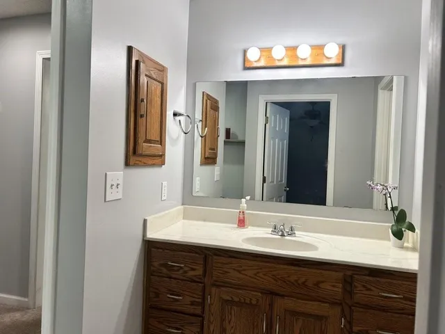 $259,950 | 5220 Hayes Street, Merriam, KS 66203