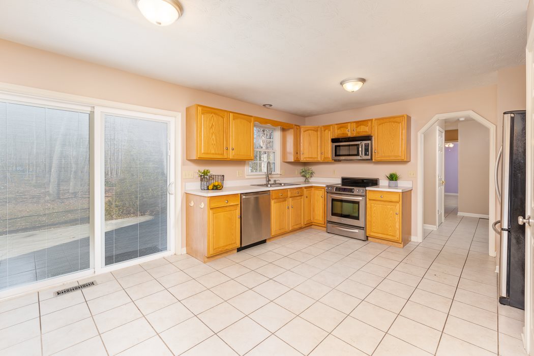 133 Rutherford Lane Stuarts Draft, VA 24477 - Photo 12 of 49 Gallery Image 12