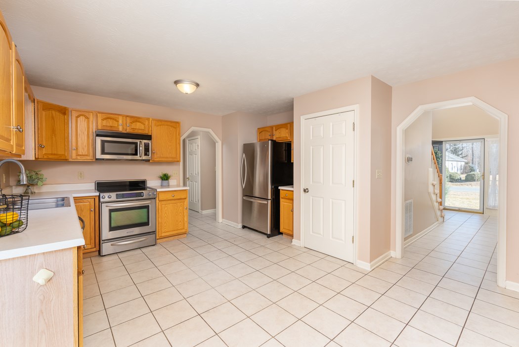 133 Rutherford Lane Stuarts Draft, VA 24477 - Photo 17 of 49 Gallery Image 17