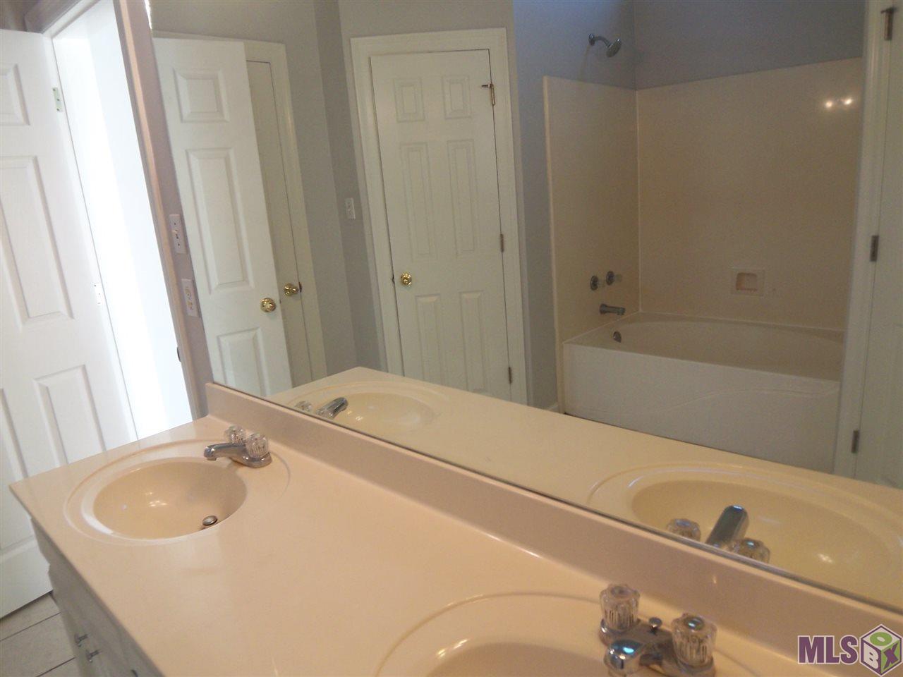 364 Springhaven Drive Baton Rouge, LA 70810 - Photo 16 of 36