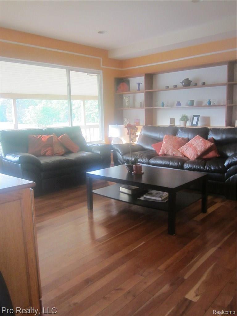 11935 Darling Road Milan, MI 48160 - Photo 15 of 51 IMG_4017.JPG
