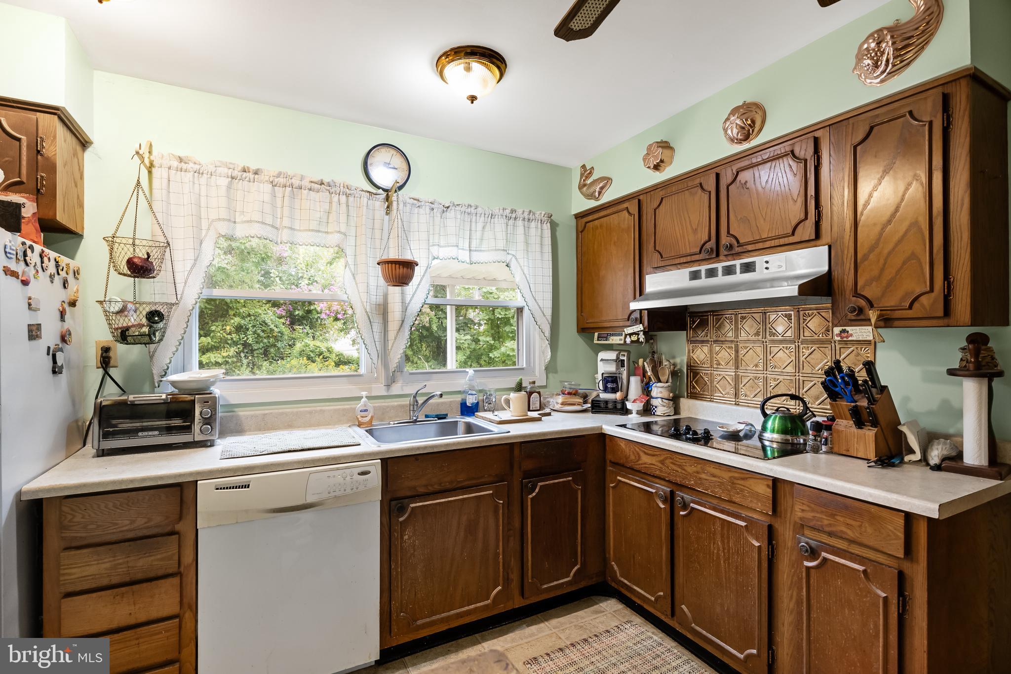 52 Grayson Circle Willingboro, NJ 08046 - Photo 10 of 23