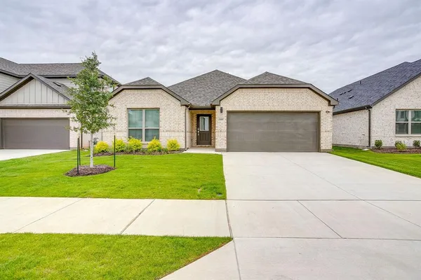$2,600 | 15009 Cactus Blossom Boulevard, Haslet, TX 76052