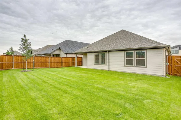 $2,600 | 15009 Cactus Blossom Boulevard, Haslet, TX 76052