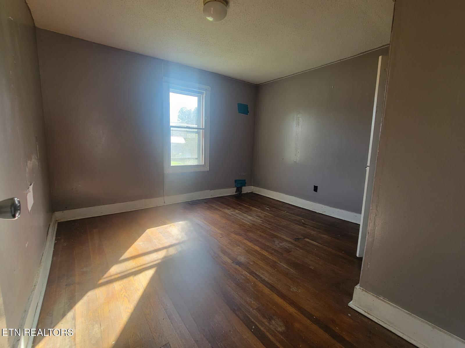 942 Mount View Road Robbins, TN 37852 - Photo 6 of 13 2