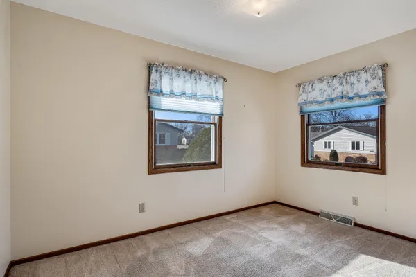 $239,900 | 3447 Linbridge Court, La Crosse, WI 54601