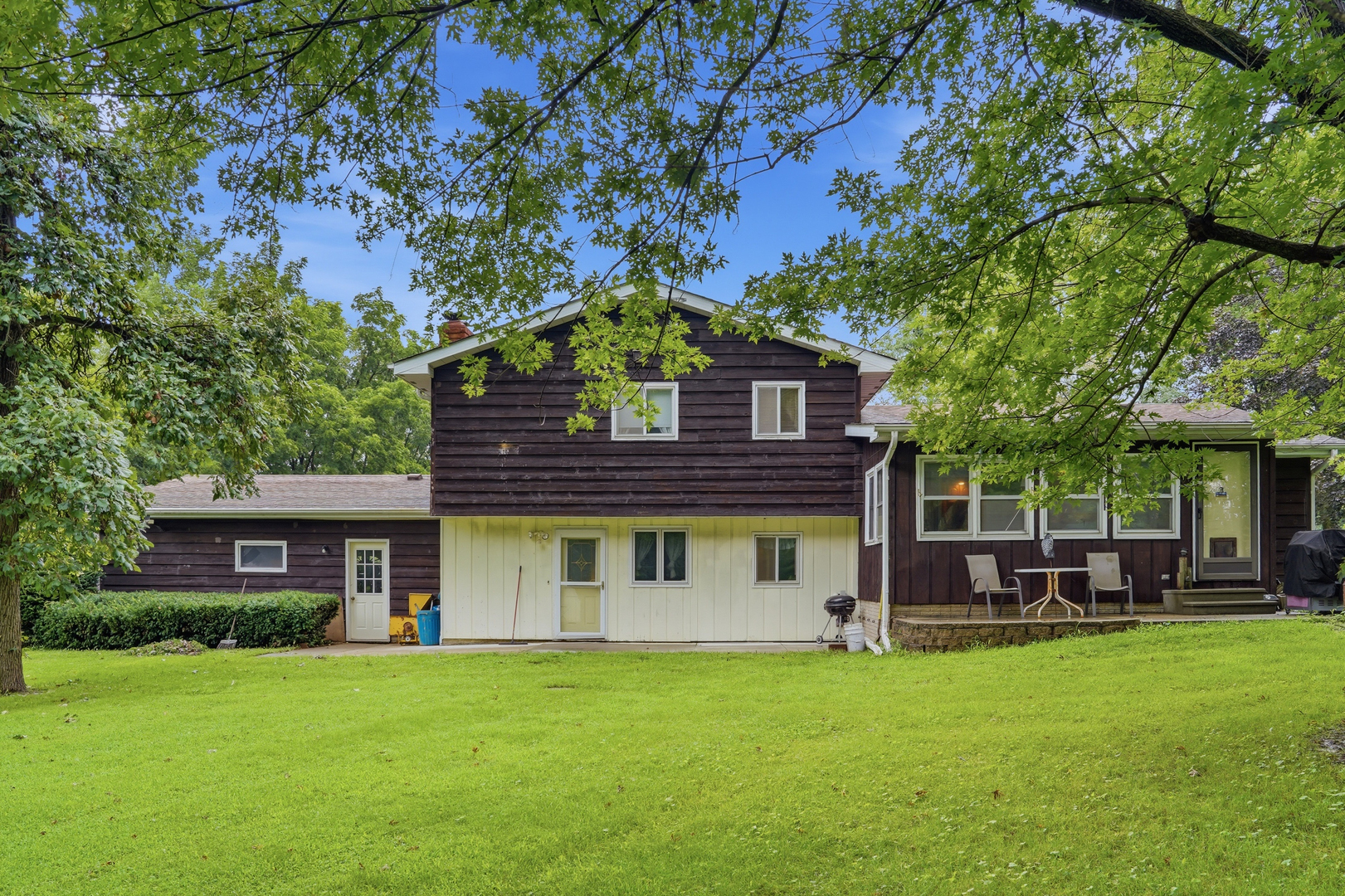 23853 Hazel Road Sterling, IL 61081 - Photo 22 of 27 Gallery Image 22