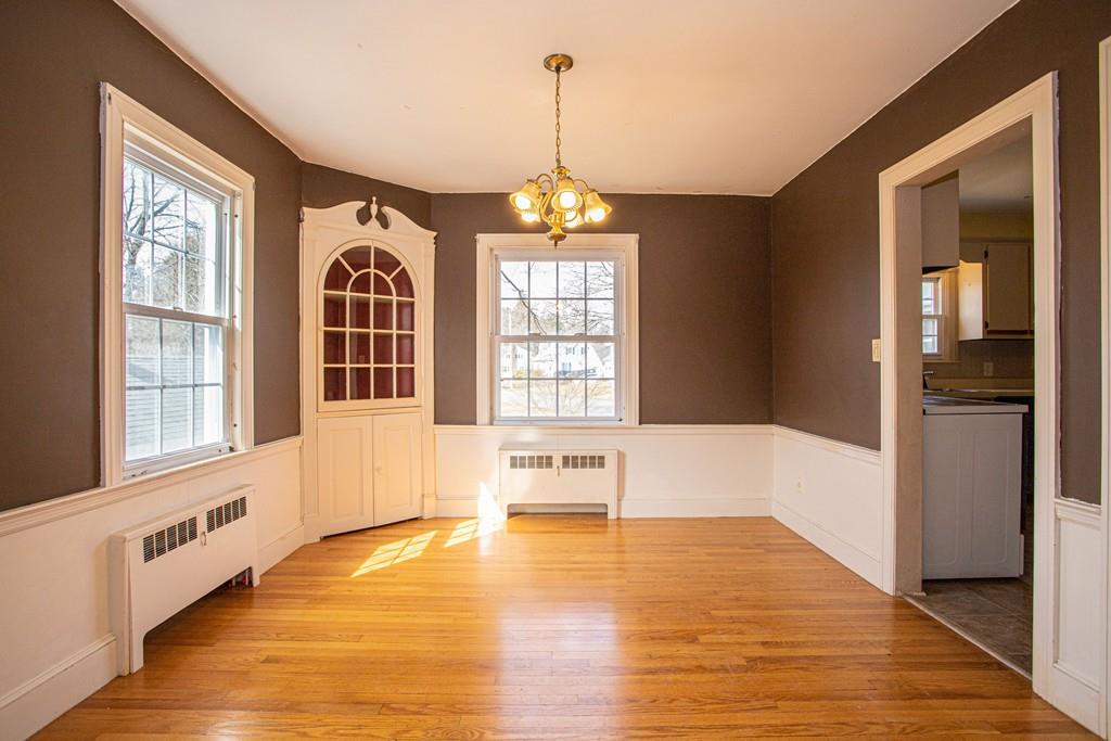 48 Montvale Road Gardner, MA 01440 - Photo 3 of 42 Gallery Image 3