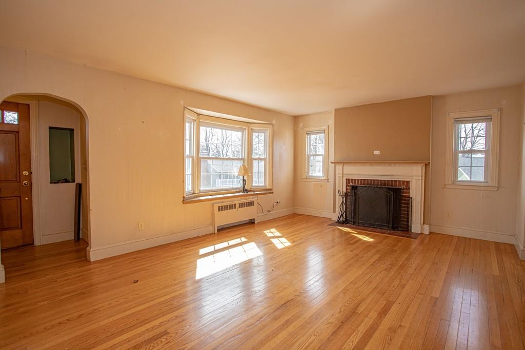 48 Montvale Road Gardner, MA 01440 - Photo 5 of 42 Gallery Image 5